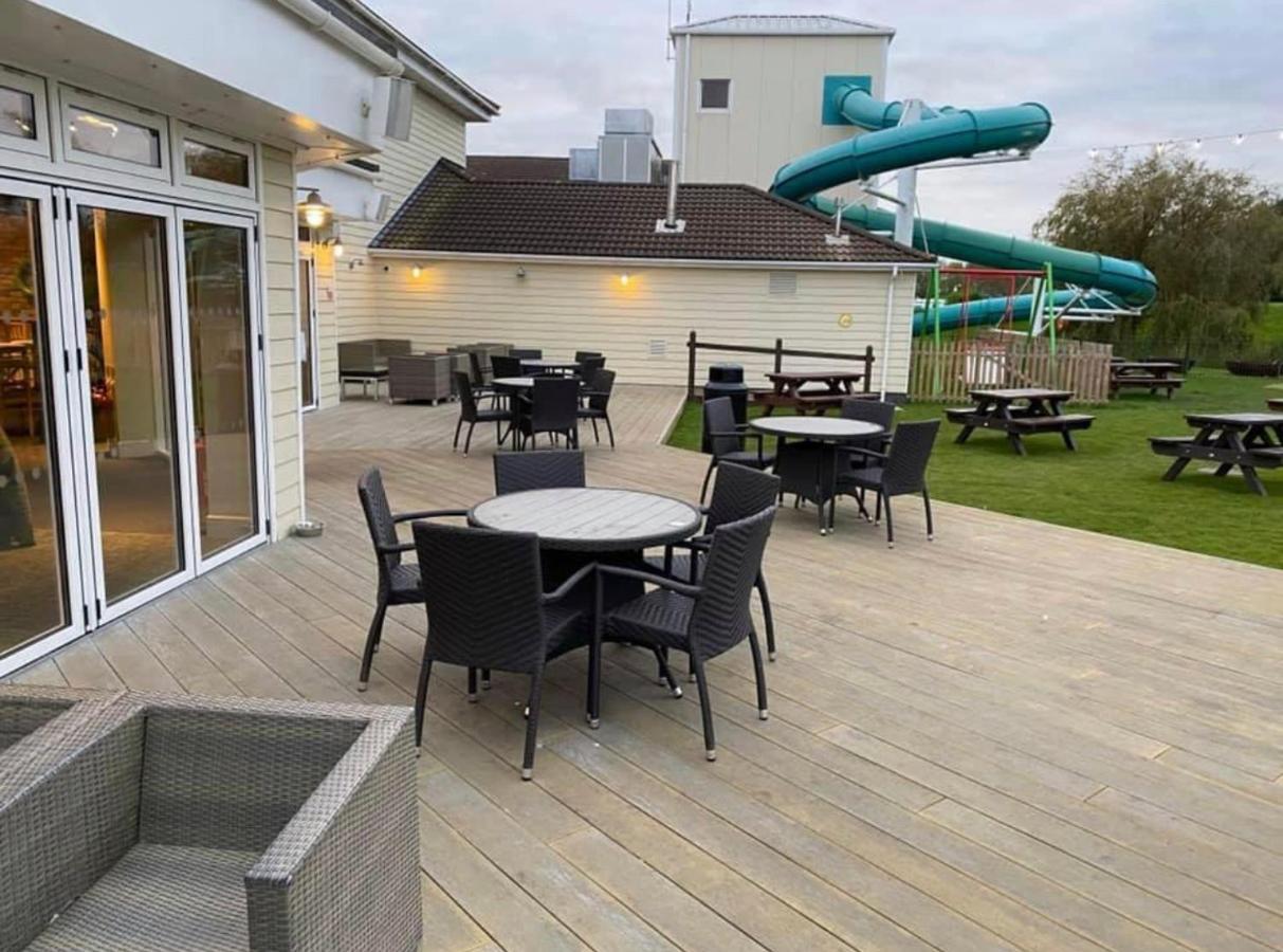 Private Rented Caravan Situated At Southview Holiday Park Winthorpe  외부 사진